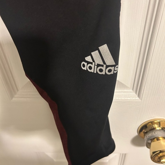2 Pairs of XL leggings: bundle includes-Adidas and offline by aerie - Picture 3 of 10